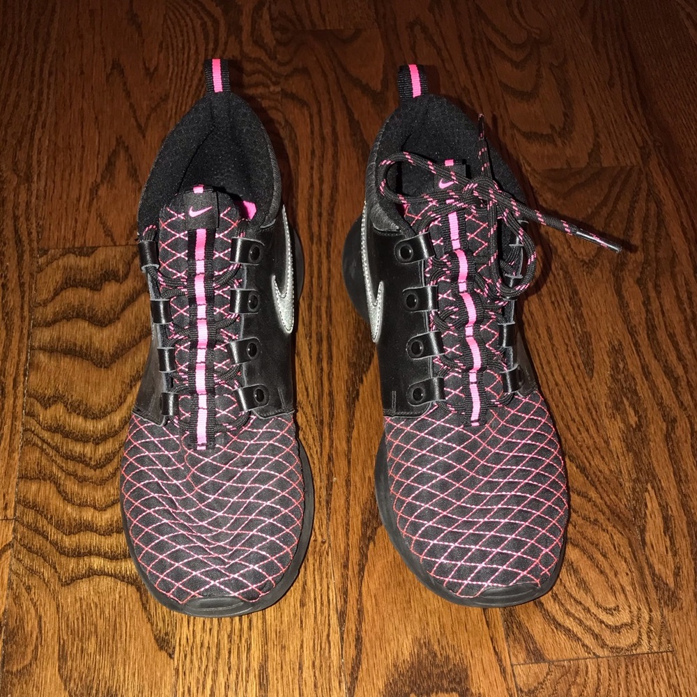 Nike girl sneakers